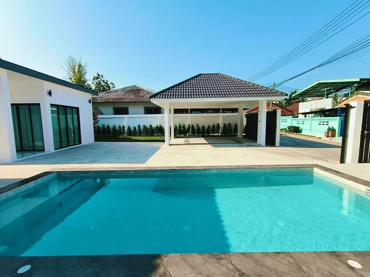 4 Bedroom House for sale at Pattaya Green View