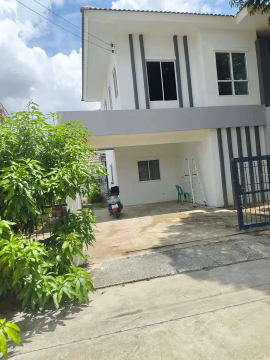 3 Bedroom Townhouse for rent at Lalins