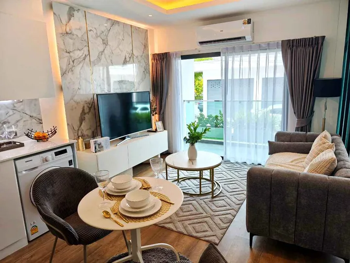Photo from a listing at Siam Oriental Oasis