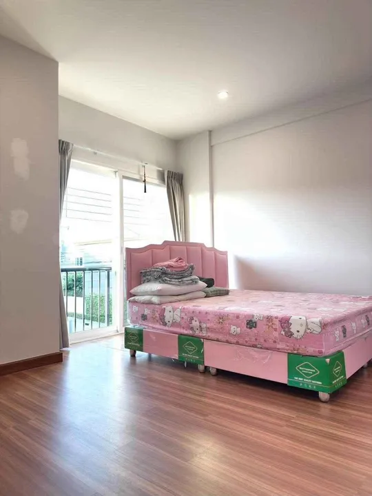 3 Bedroom Townhouse for rent in Bang Lamung