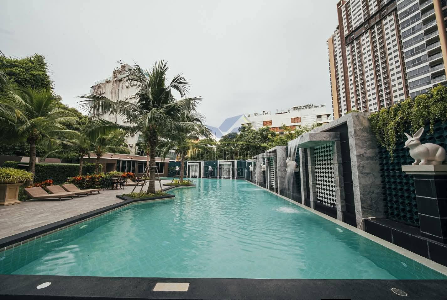 1 Bedroom Condo for rent at Arcadia Center Suites
