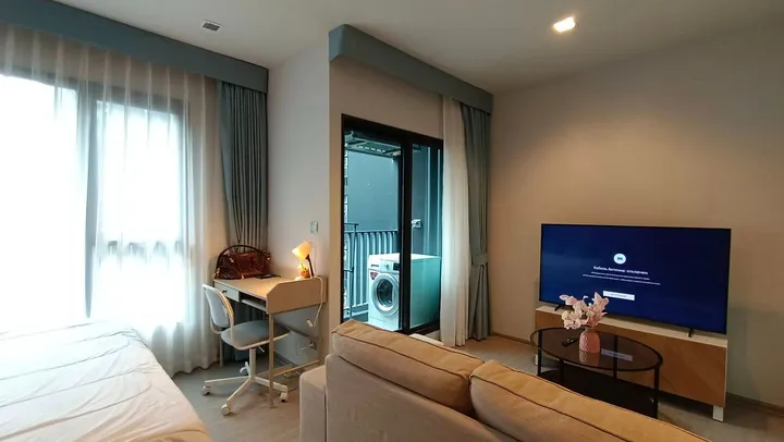 Photo from a listing at Life Asoke Rama 9
