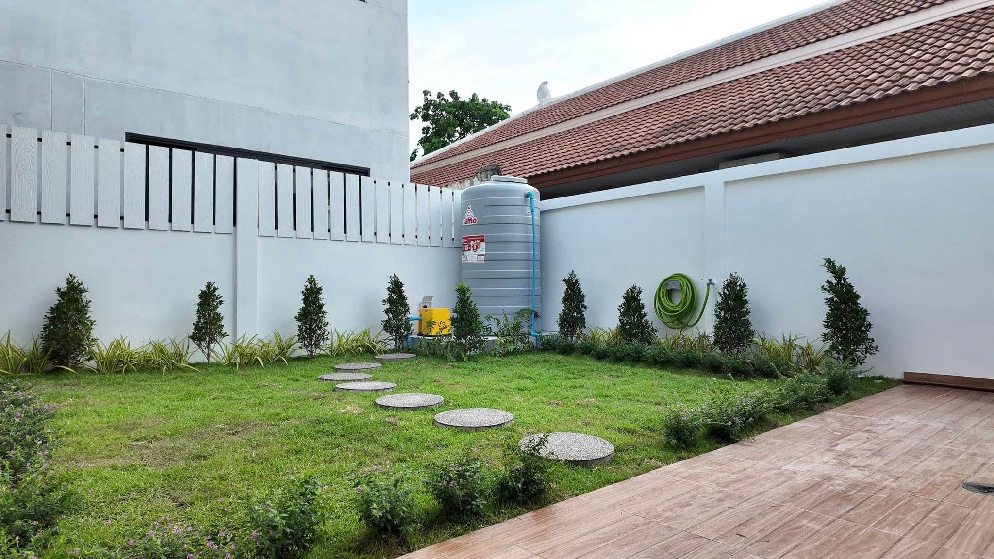 3 Bedroom House for sale in Pornprapanimit