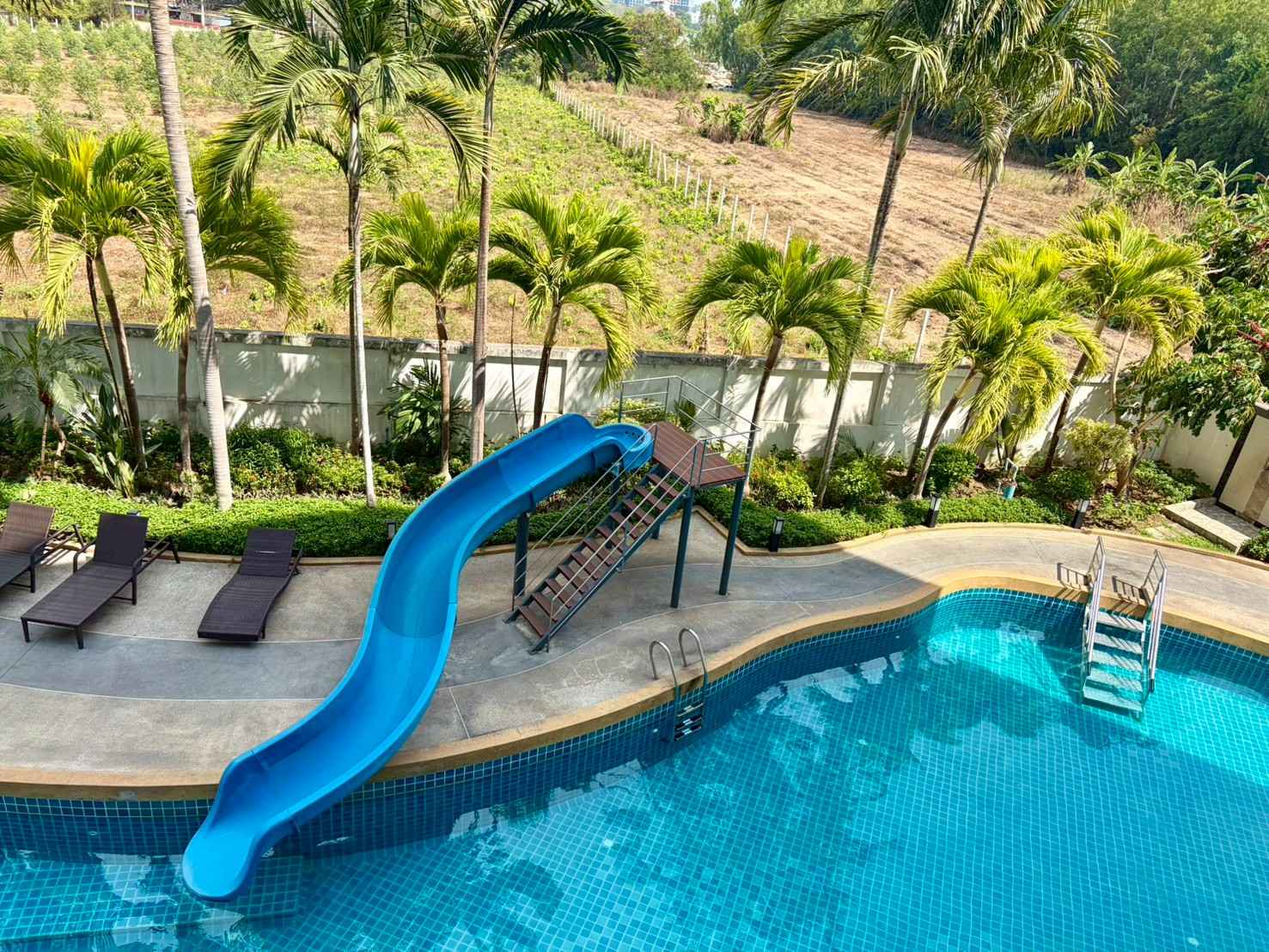 1 Bedroom Condo for rent at Laguna Beach Resort