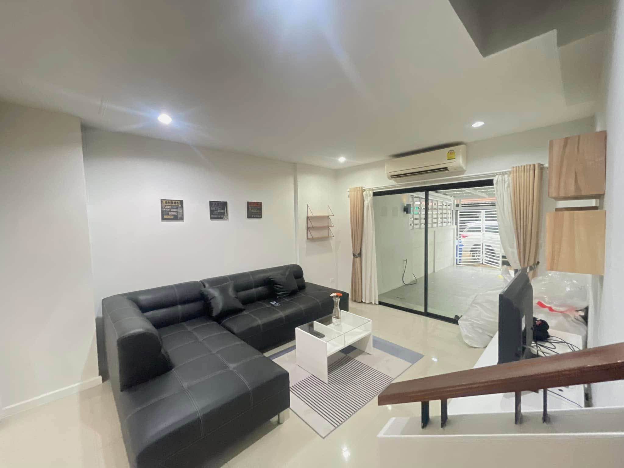 4 Bedroom Townhouse for rent in Central Pattaya