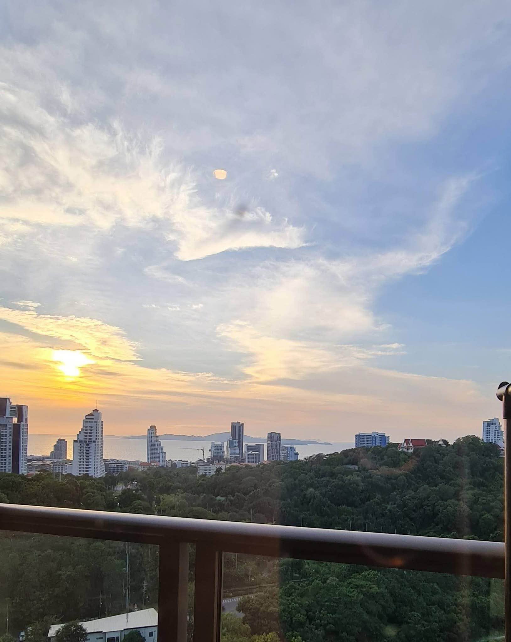 1 Bedroom Condo for rent at Unixx