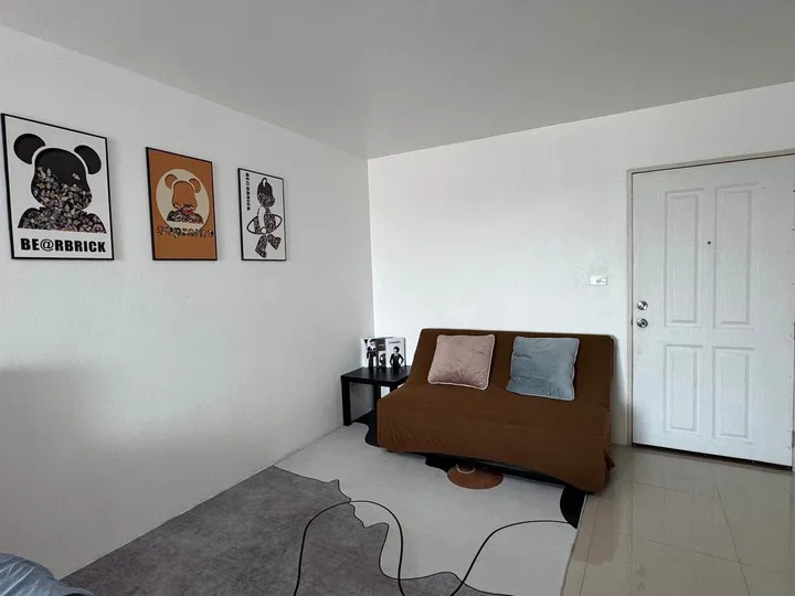 Listing photo