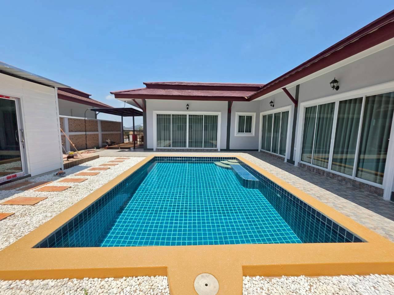 3 Bedroom Villa for sale in Bang Saray