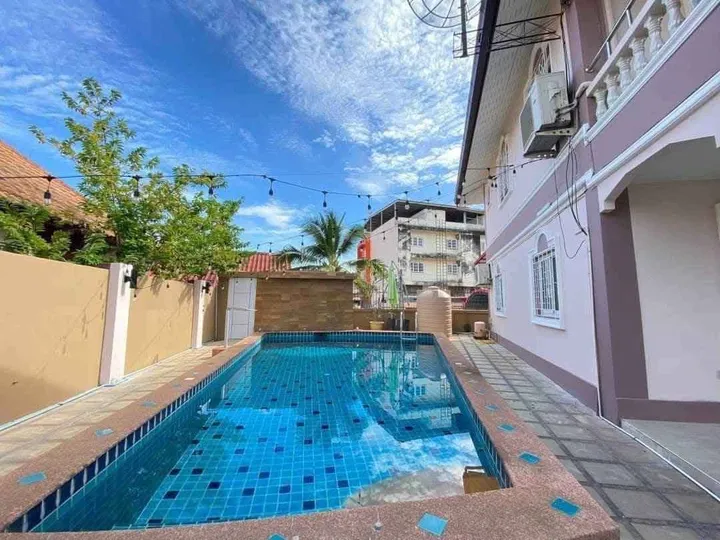 4 Bedroom House for rent at Pattaya Lagoon Village