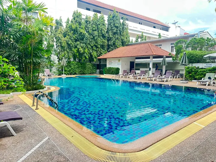Studio for rent at Diana Estate