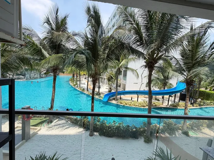 1 Bedroom Condo for sale at Laguna Beach Resort 3