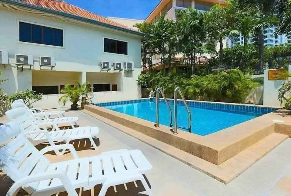 4 Bedroom Townhouse for rent in Pratumnak