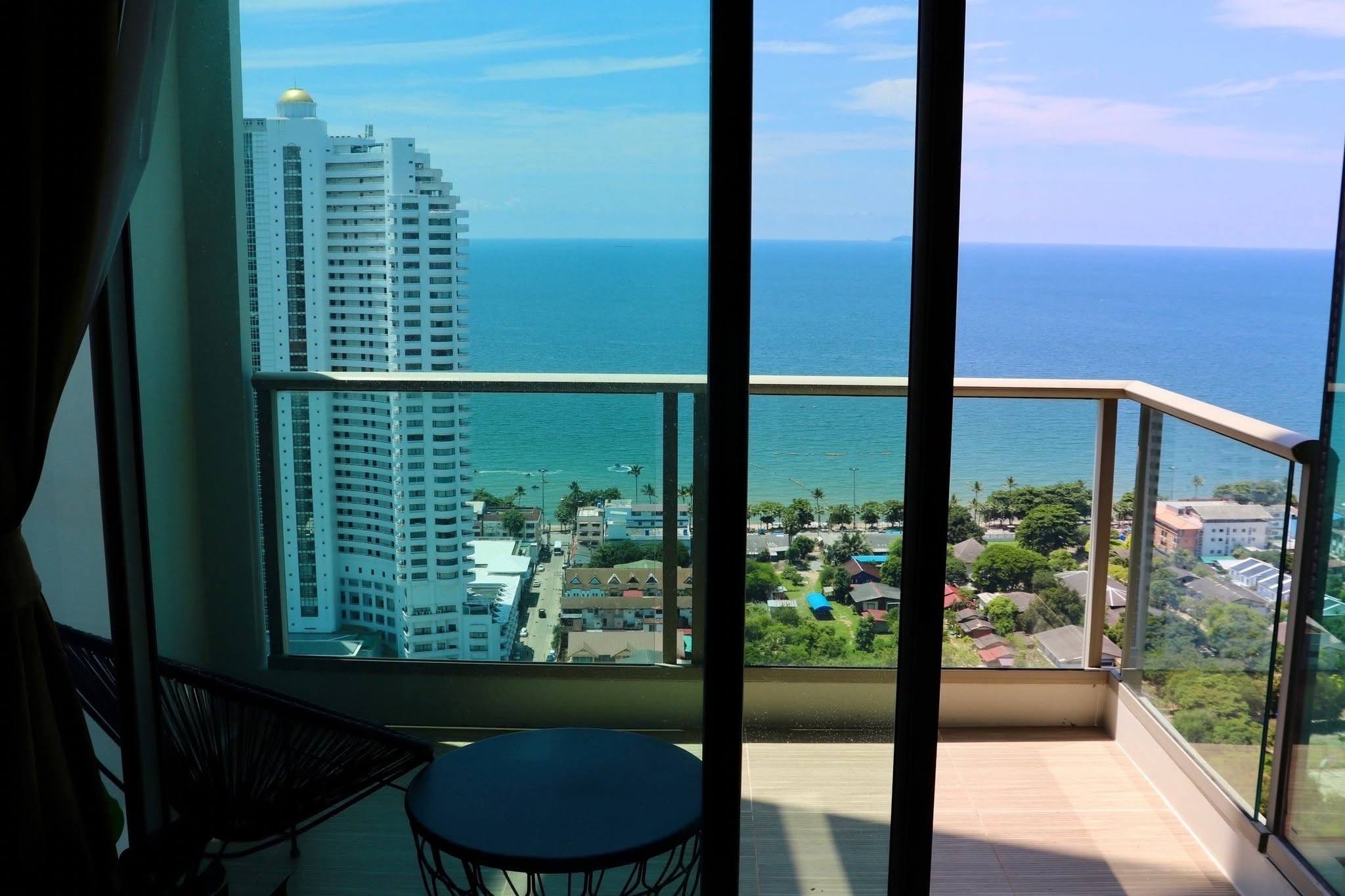 1 Bedroom Condo for rent at The Riviera Jomtien