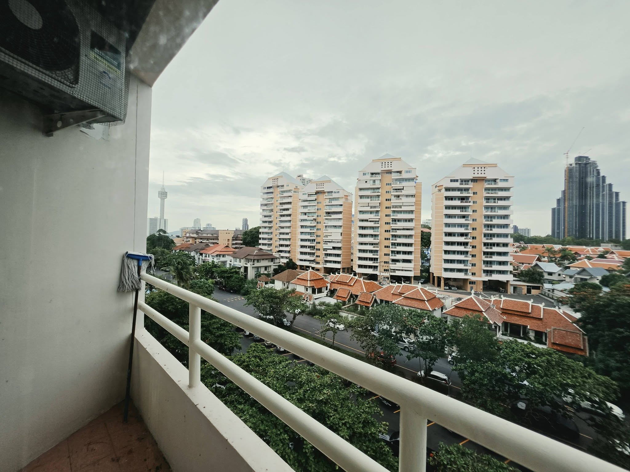 1 Bedroom Condo for sale at View Talay 1