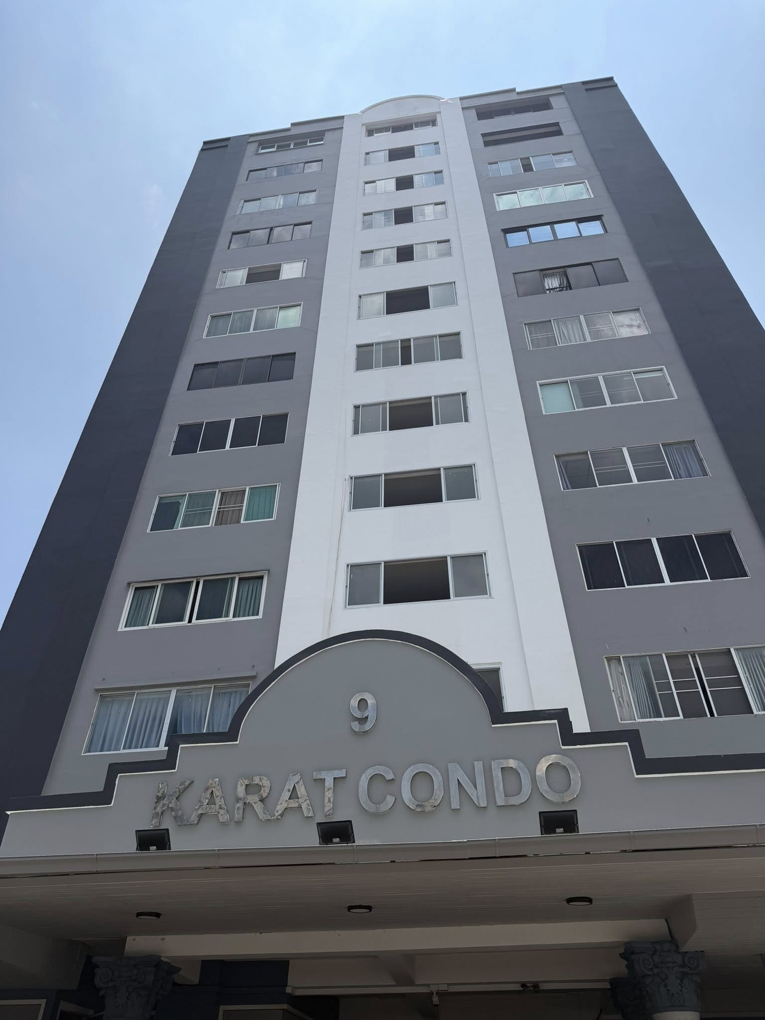 Studio for rent at 9 Karat