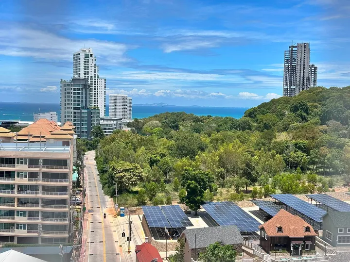 1 Bedroom Condo for sale at Pattaya Hill Resort