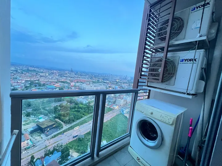 1 Bedroom Condo for rent at Unixx
