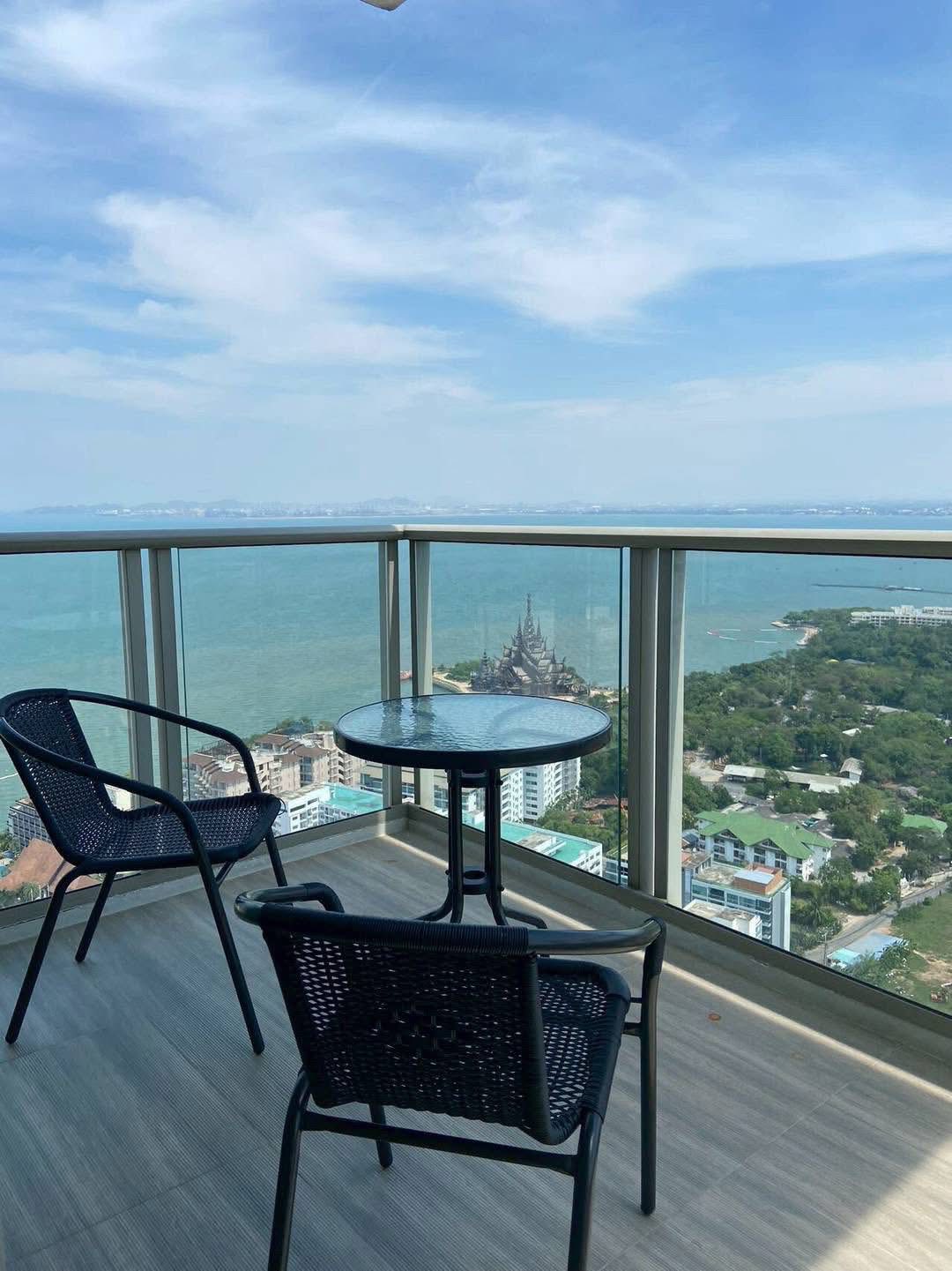 1 Bedroom Condo for rent at Riviera Wongamat
