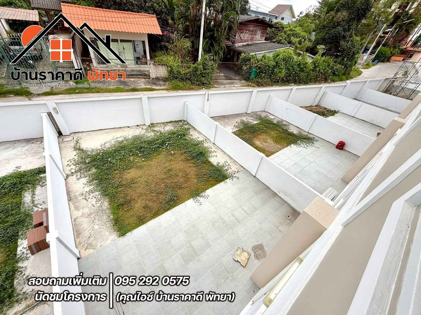 3 Bedroom Townhouse for sale in Noen Plub Wan