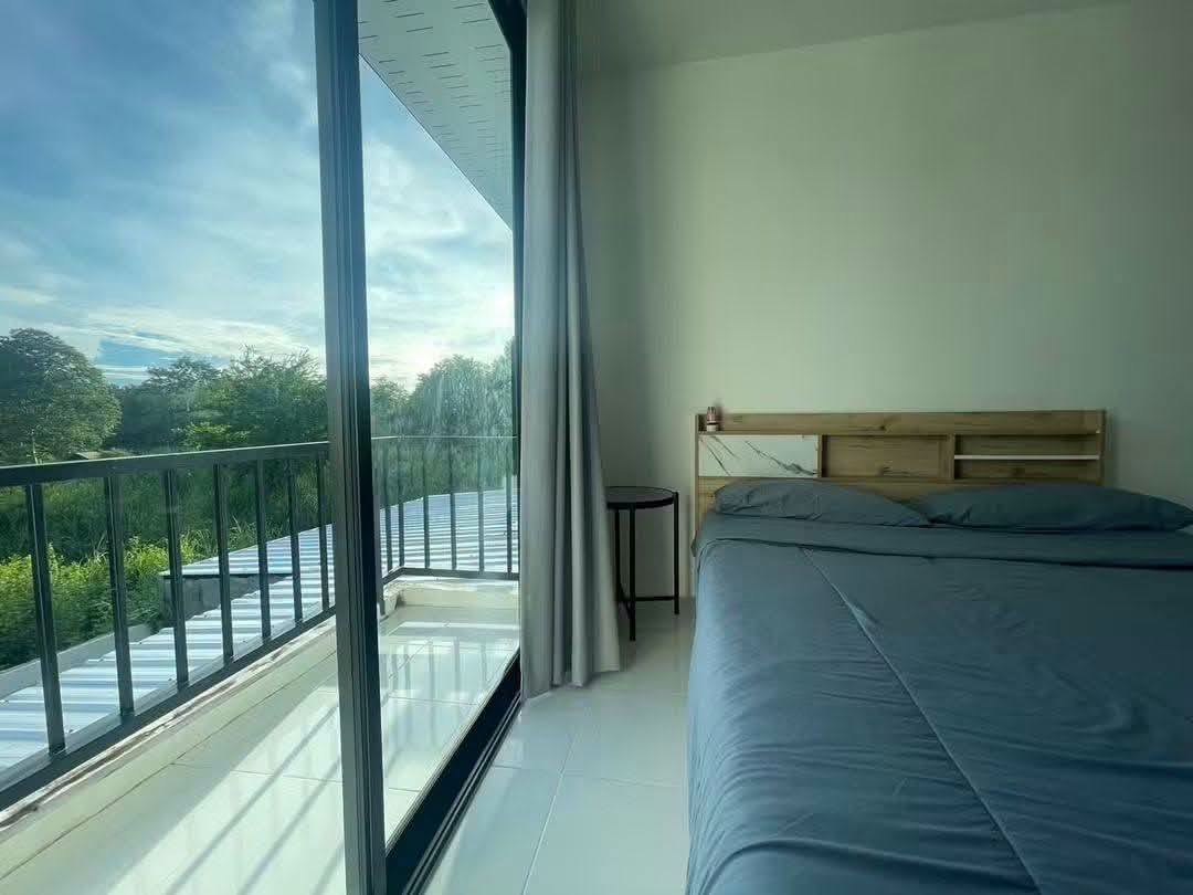 2 Bedroom Condo for rent at Rattanakorn 18