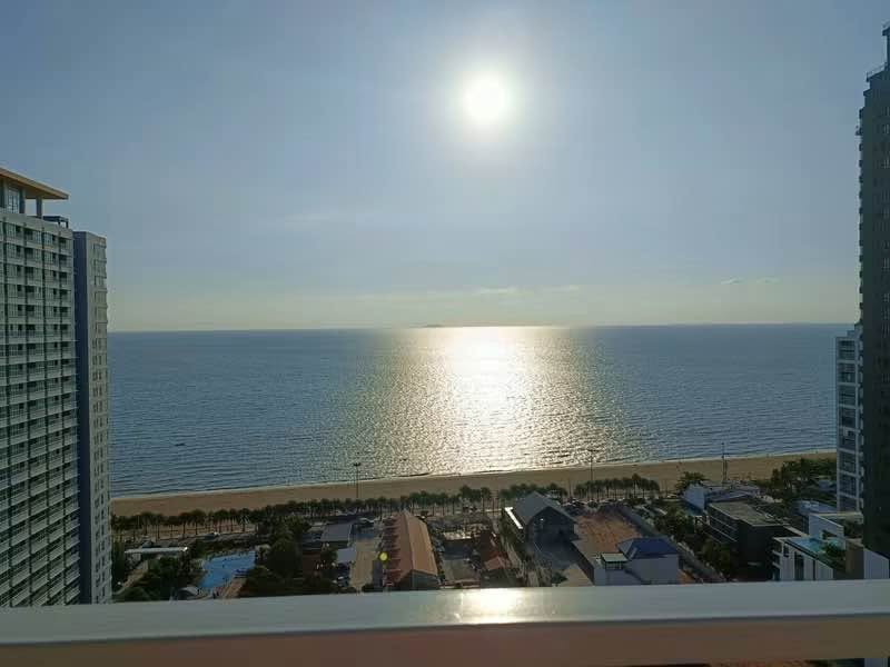 2 Bedroom Condo for sale at Lumpini Seaview