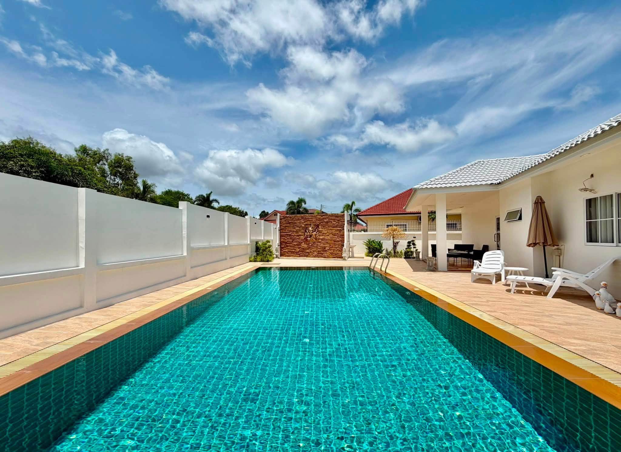 3 Bedroom Villa for sale in Bang Saray