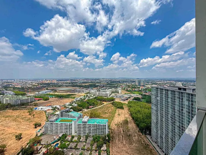 1 Bedroom Condo for sale at Dusit Grand Condo View