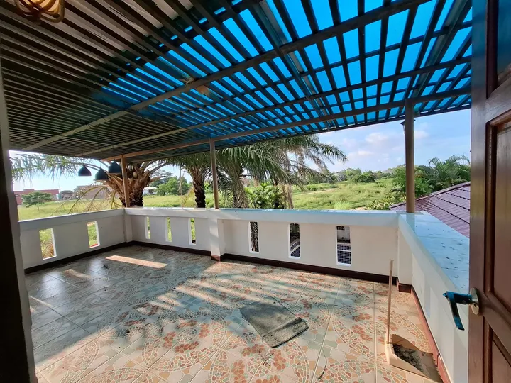 5 Bedroom House for sale in Bang Lamung