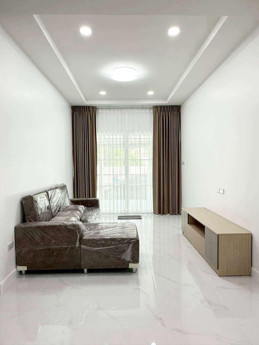 3 Bedroom House for sale in Si Racha