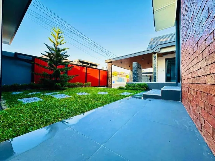 3 Bedroom House for sale in Pong