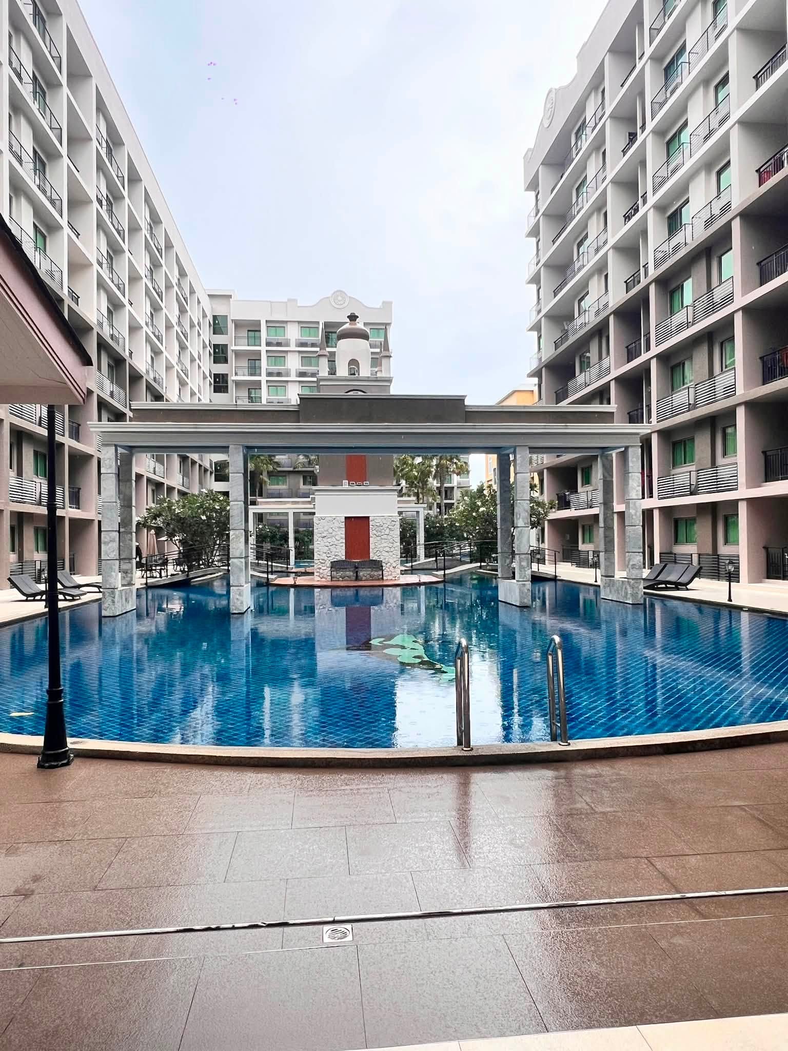 1 Bedroom Condo for rent at Arcadia Beach Continental