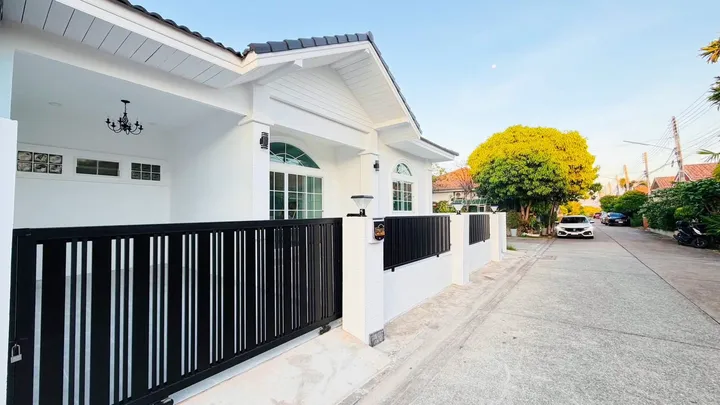 3 Bedroom House for sale at Classic Home 4