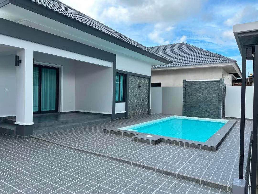 3 Bedroom Villa for sale in Bang Lamung
