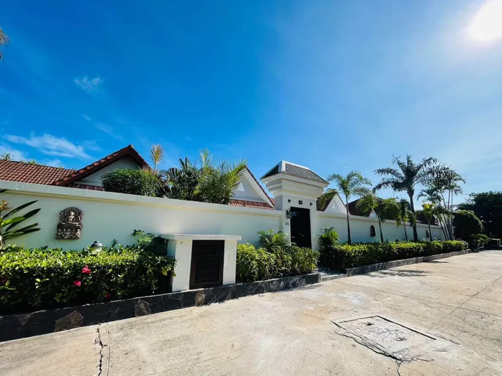 3 Bedroom Villa for rent at View Talay Villas