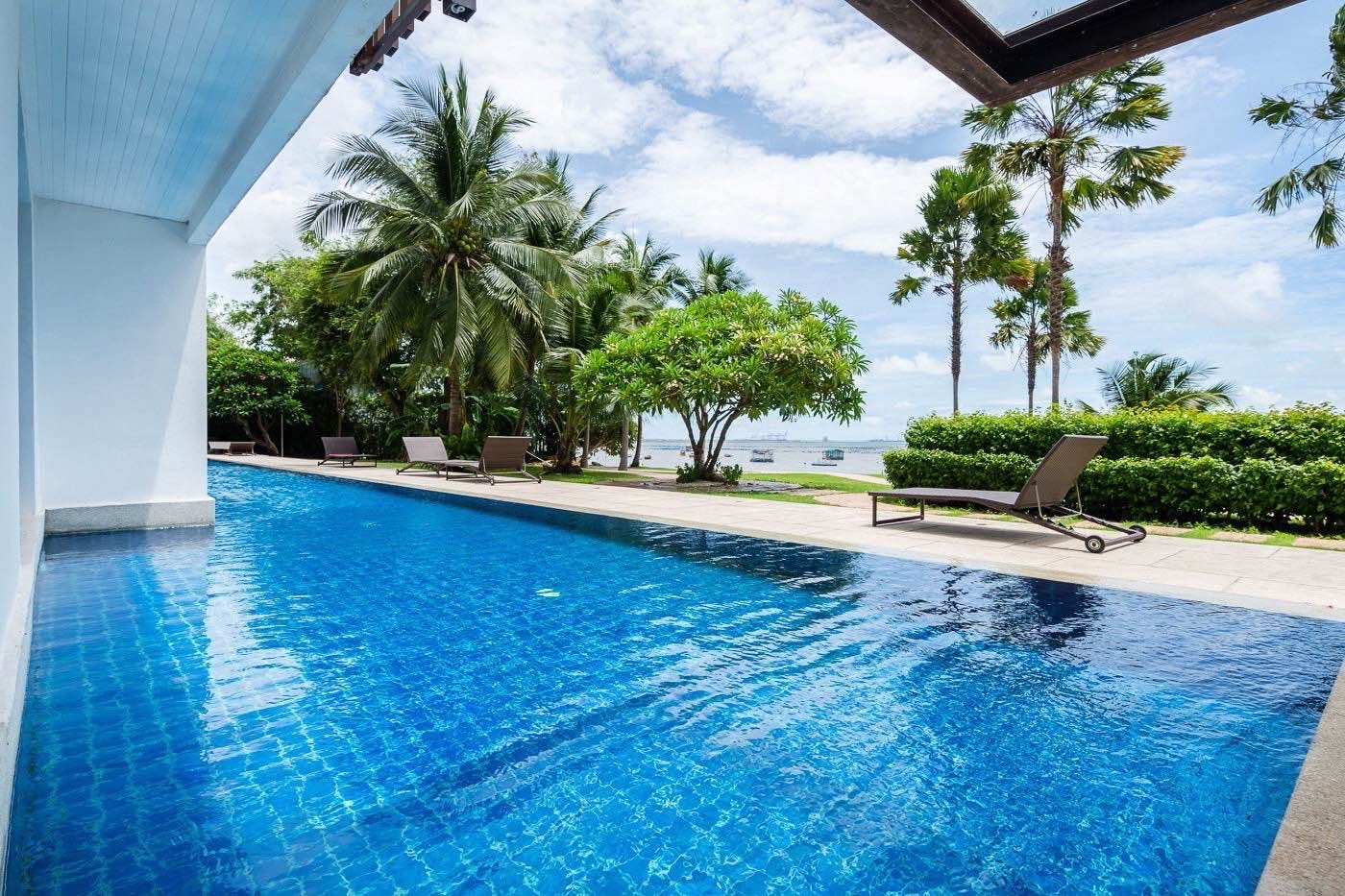 2 Bedroom Condo for sale at Golden Coast Sri Racha Phase 1
