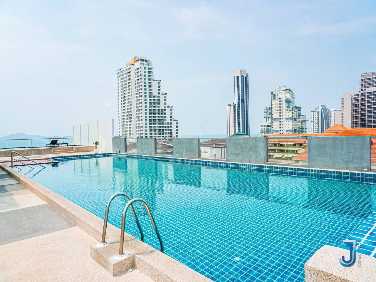 Studio for rent at C-View Residence