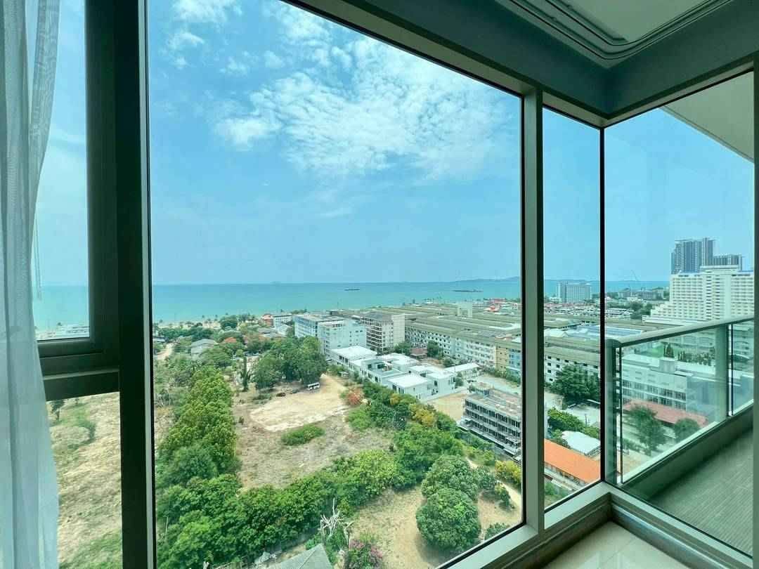 2 Bedroom Condo for sale at The Riviera Jomtien