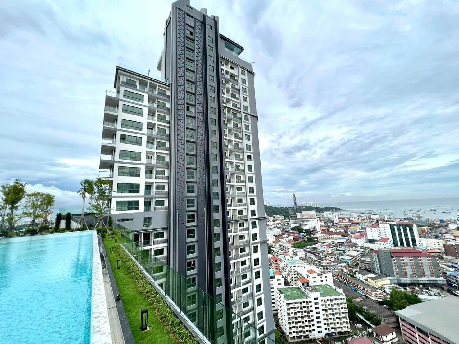 1 Bedroom Condo for sale at Arcadia Millennium Tower