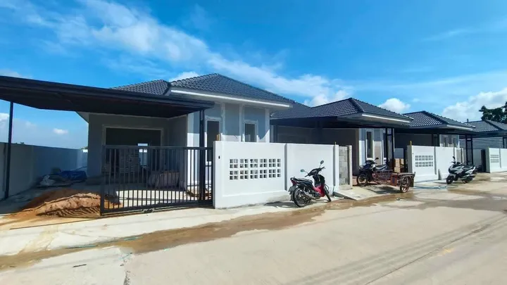 3 Bedroom House for sale in Nong Pla Lai