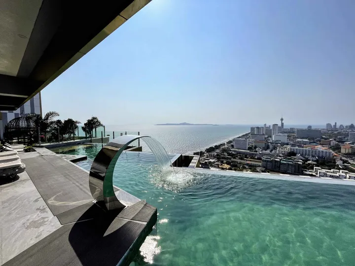 1 Bedroom Condo for rent at Copacabana