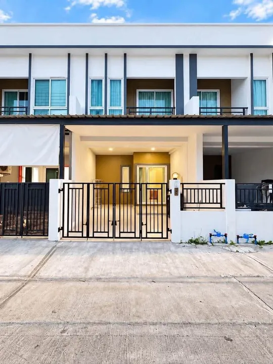 2 Bedroom Townhouse for rent in Noen Plub Wan