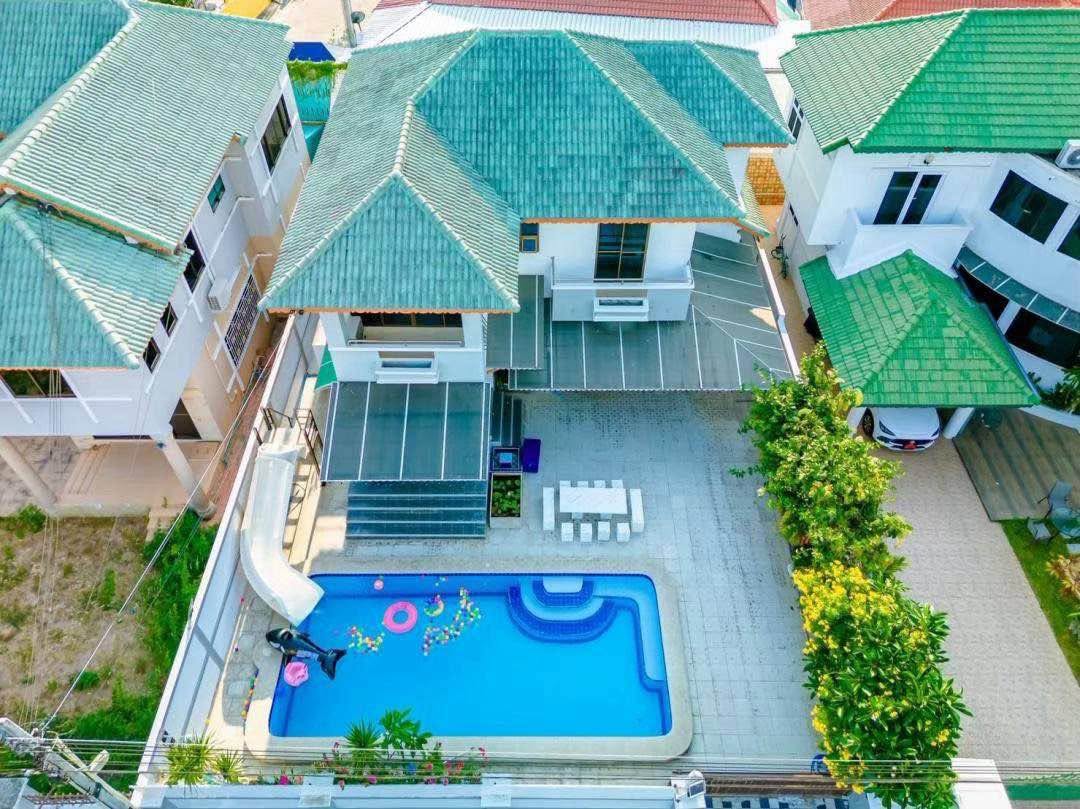 4 Bedroom House for sale at Paradise Hill Side 2