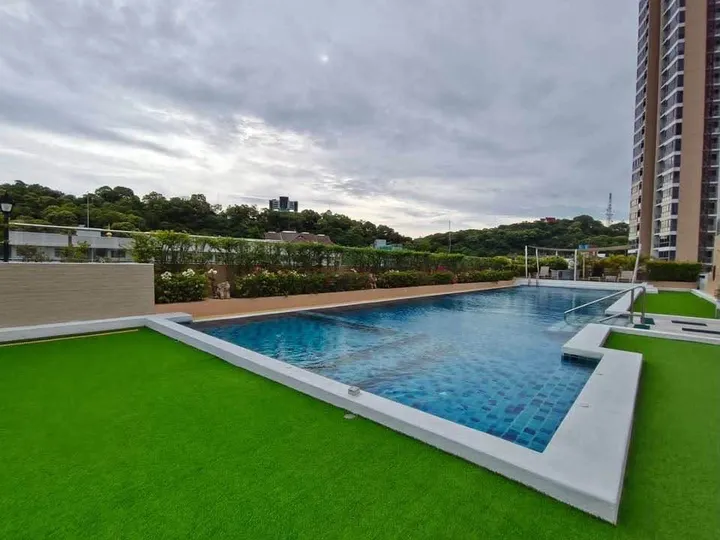 1 Bedroom Condo for sale at Hyde Park Residence 2
