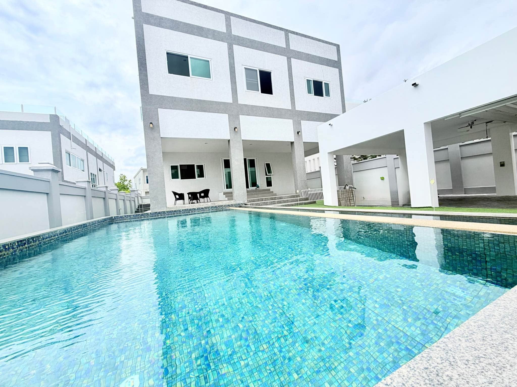 5 Bedroom Villa for rent in Khao Talo