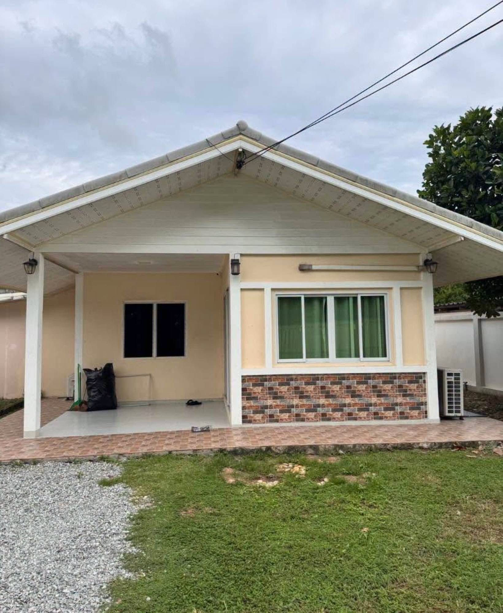 2 Bedroom House for sale in Black Mountain