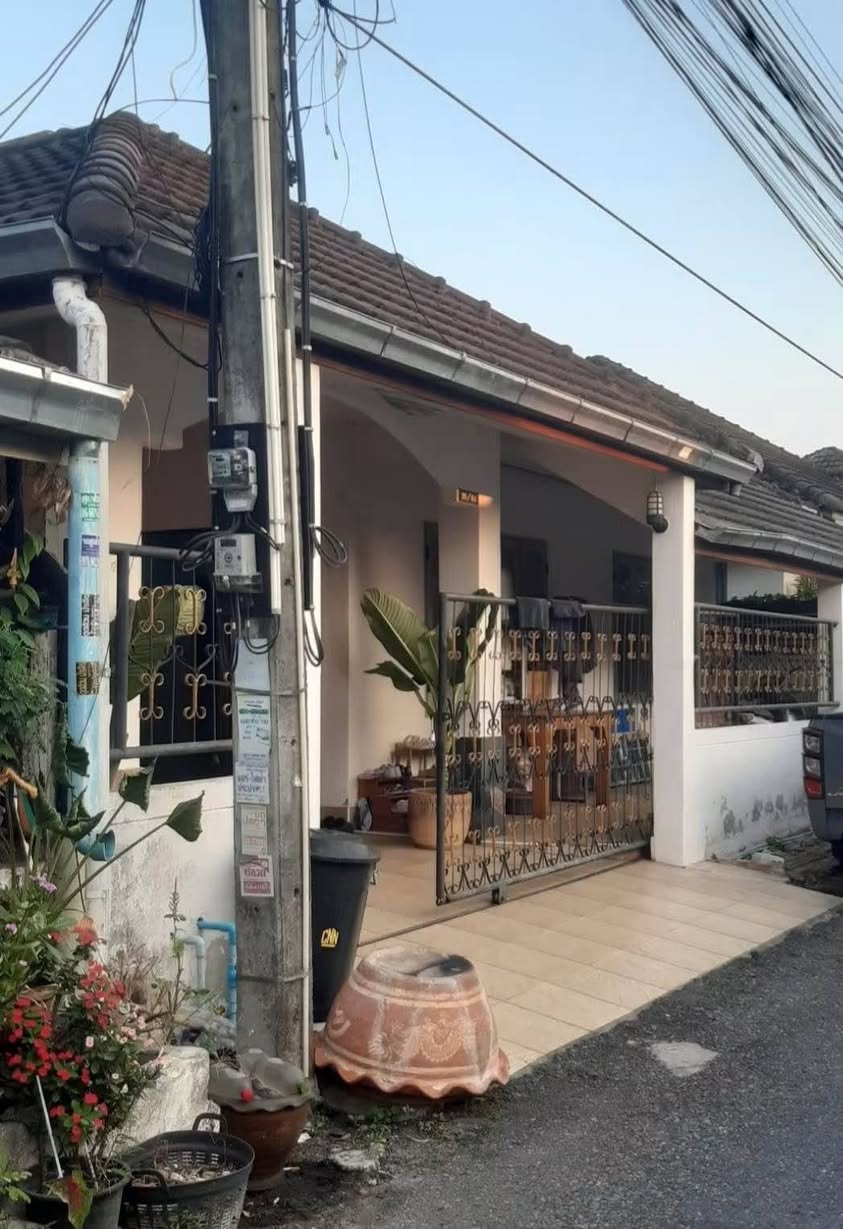 3 Bedroom House for sale in Noen Plub Wan