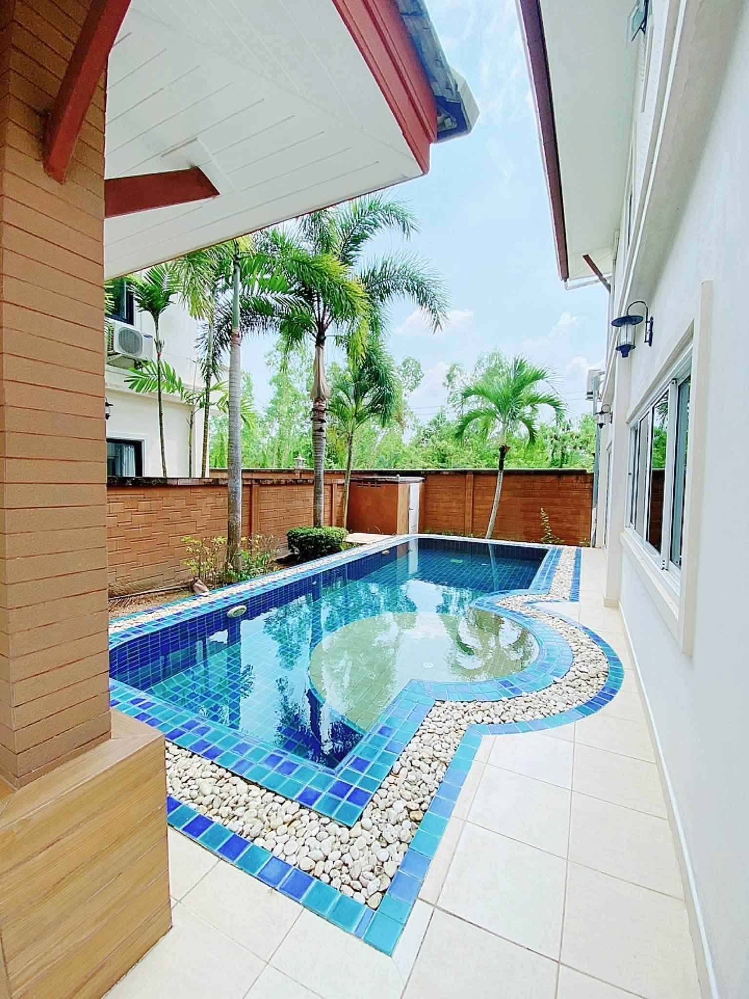 4 Bedroom Villa for rent in Bang Lamung