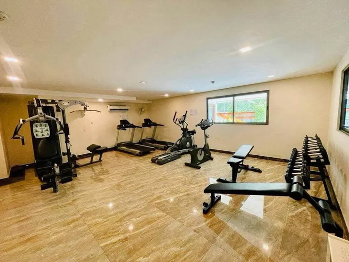 1 Bedroom Condo for sale at Club Royal
