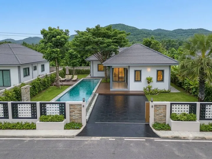 3 Bedroom House for sale in Sattahip