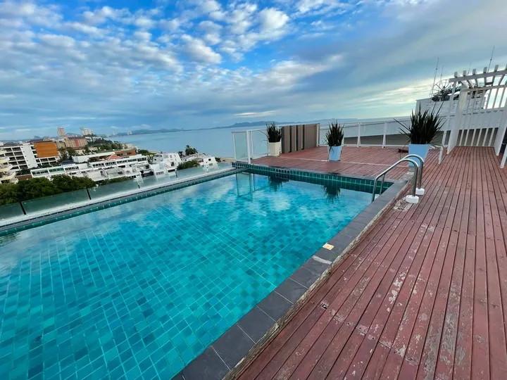 Photo from a listing at Neo Sea View